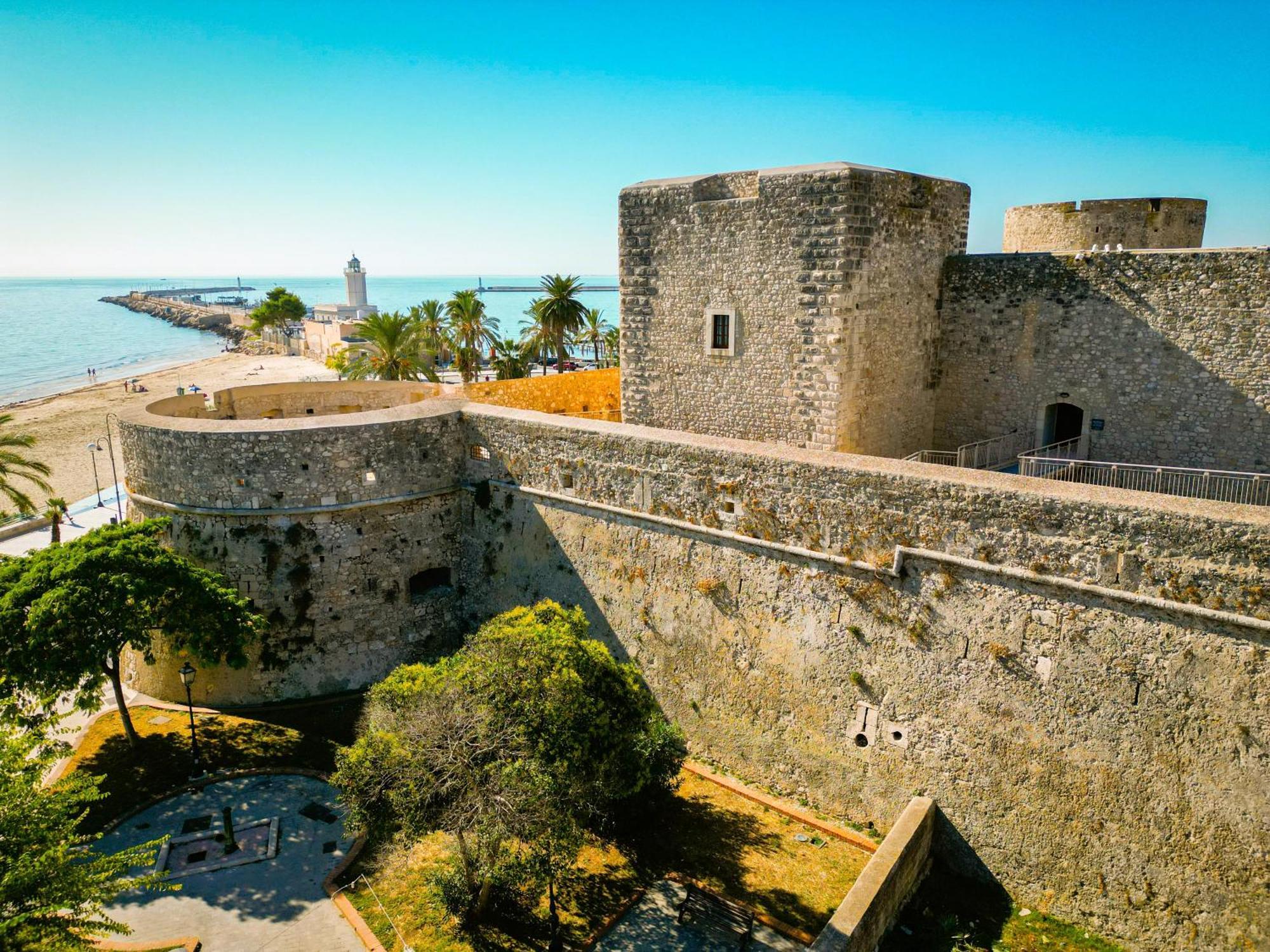 Mare E Castello Apartman Manfredonia Kültér fotó